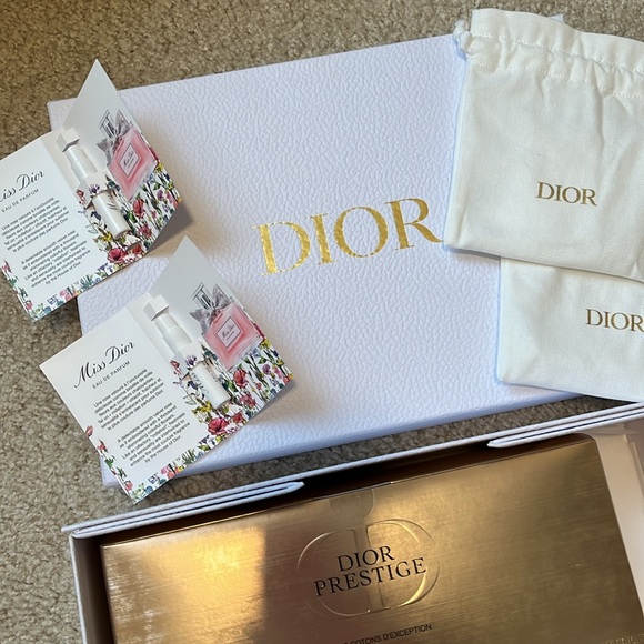 DIOR PRESTIGE The exceptional cotton pads 2x100 2 misss Dior testers, 2 pouches - Picture 2 of 5